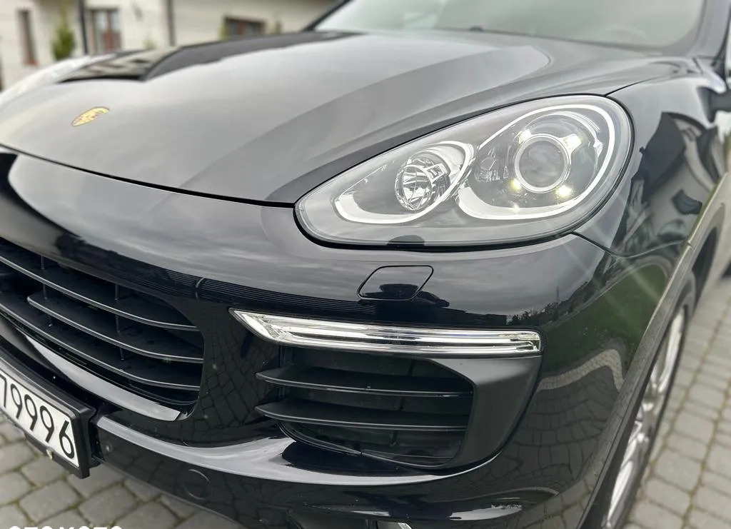 Porsche Cayenne cena 169000 przebieg: 210000, rok produkcji 2015 z Barlinek małe 742